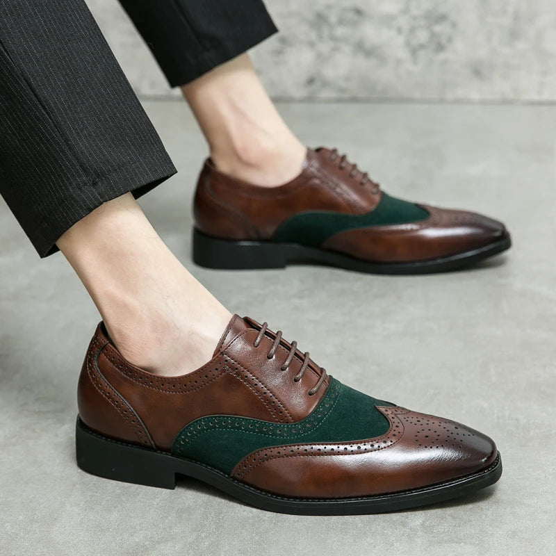 Man Classic Pointed Oxford Shoes